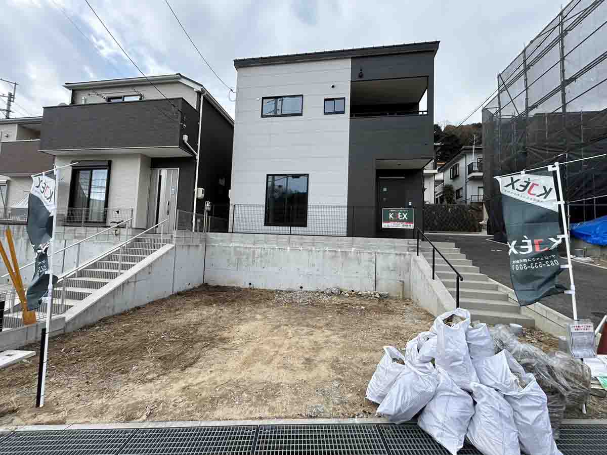 安芸郡府中町みくまり三丁目新築
