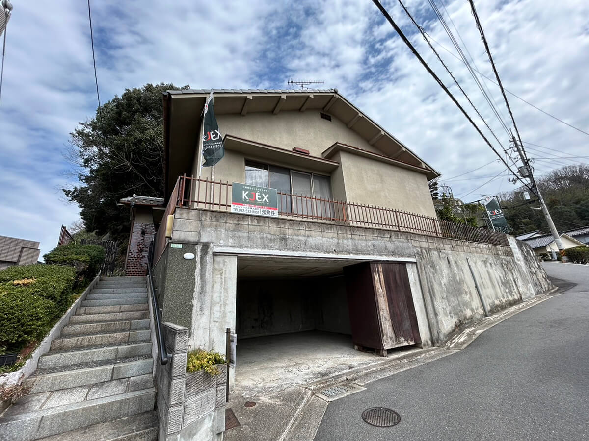 安芸郡府中町山田二丁目戸建