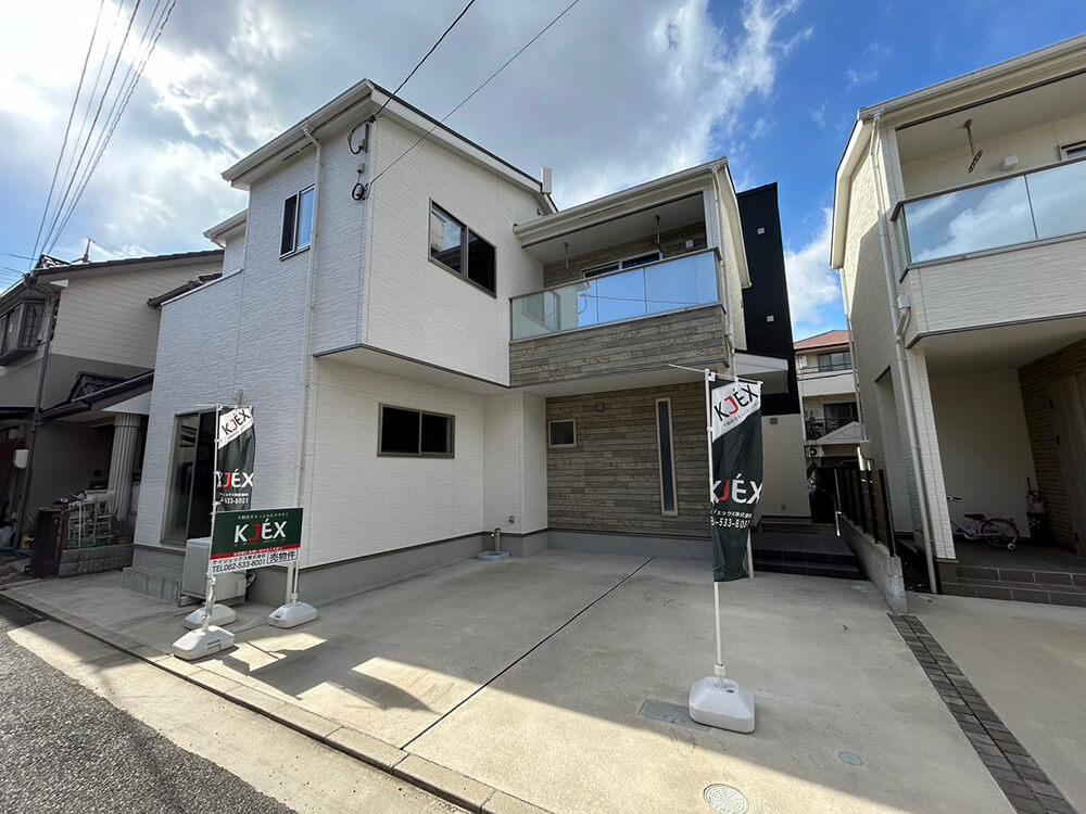 西区観音新町三丁目戸建