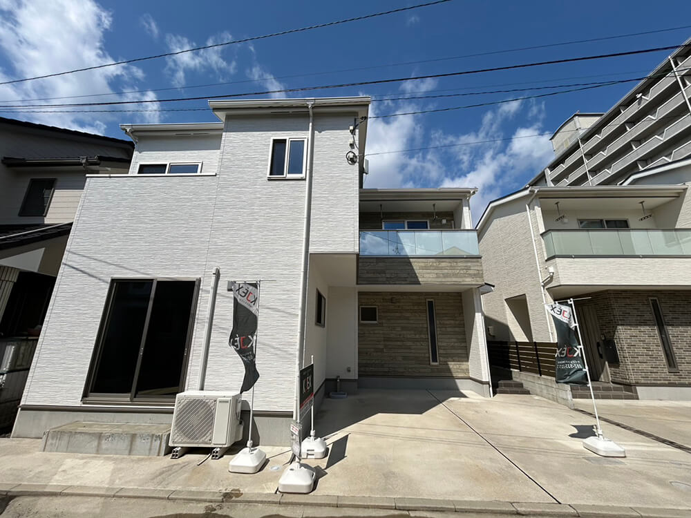 西区観音新町三丁目戸建