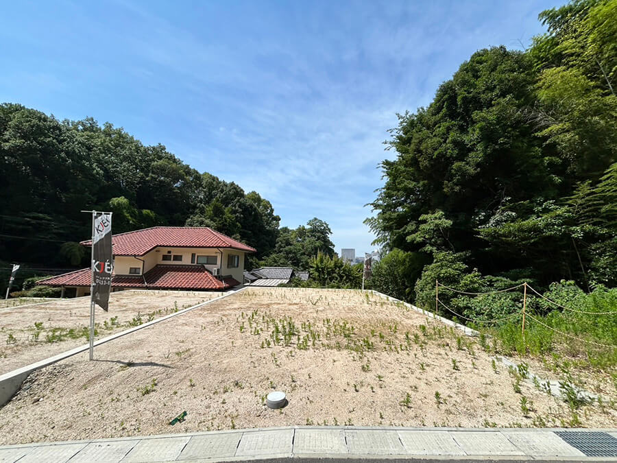 東区山根町土地