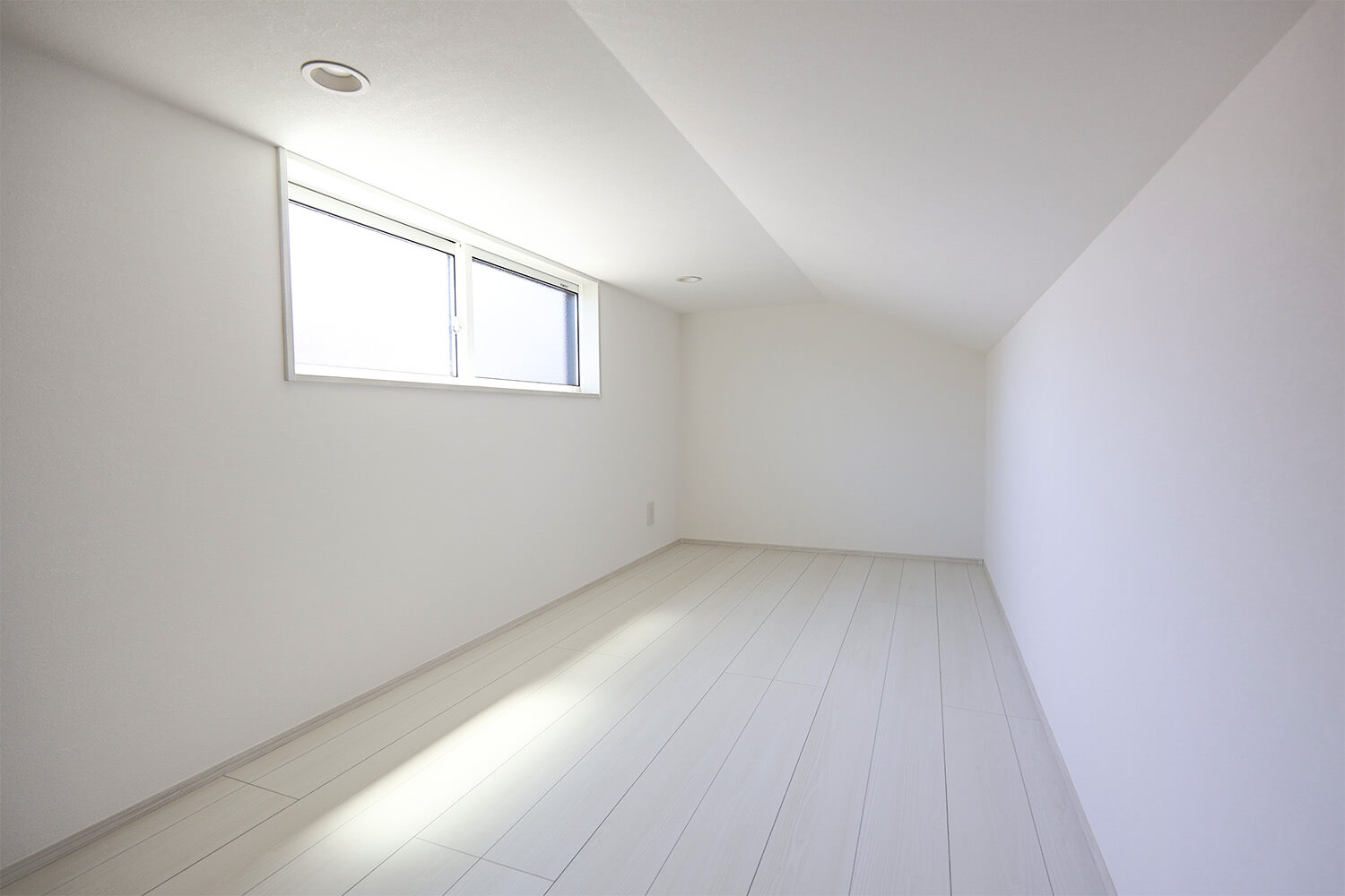 小屋裏収納