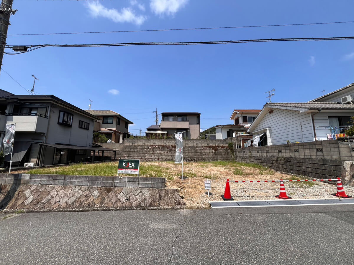 呉市焼山東三丁目土地