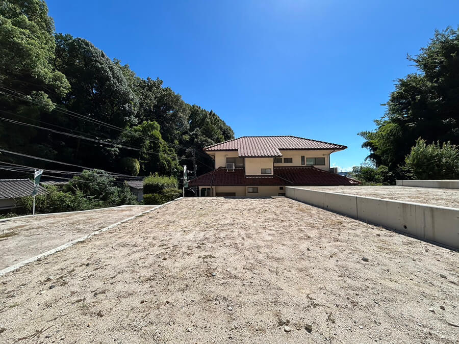 東区山根町土地