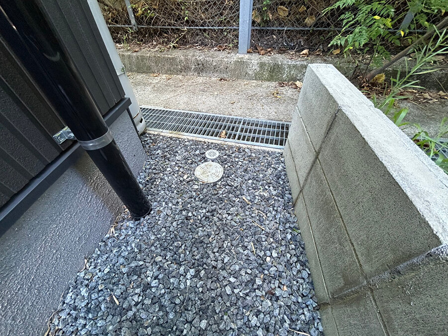 東区尾長東三丁目戸建