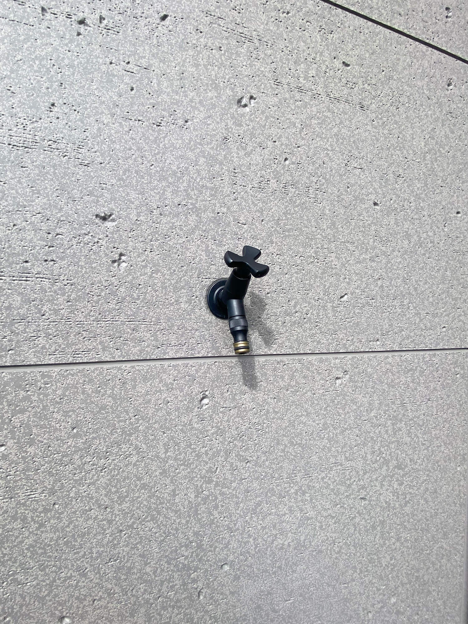 バルコニーの水栓