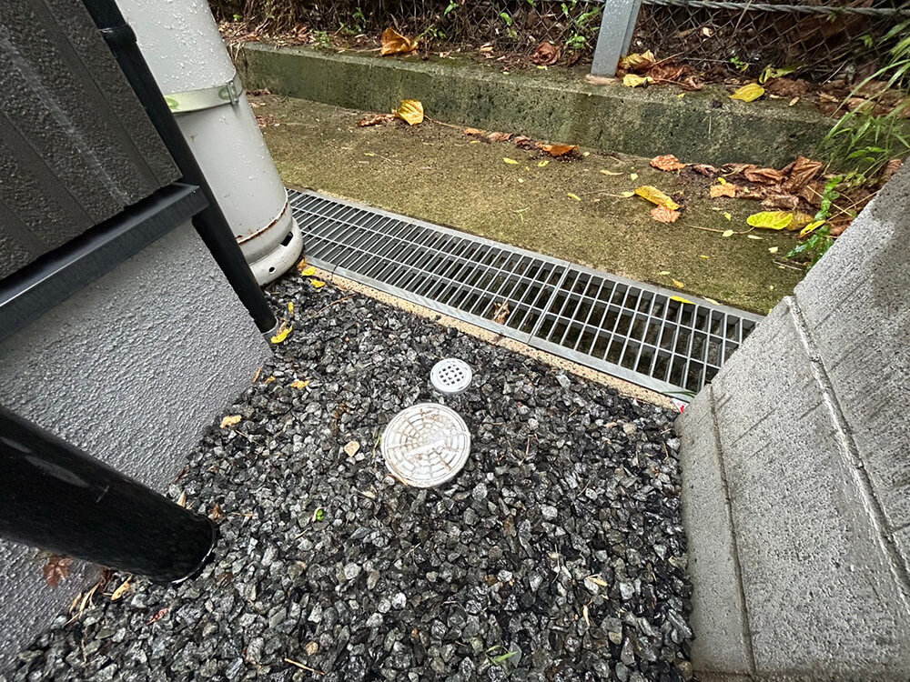 東区尾長東三丁目戸建