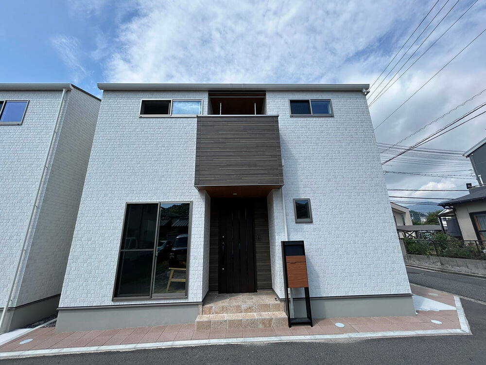 佐伯区八幡東二丁目新築E棟