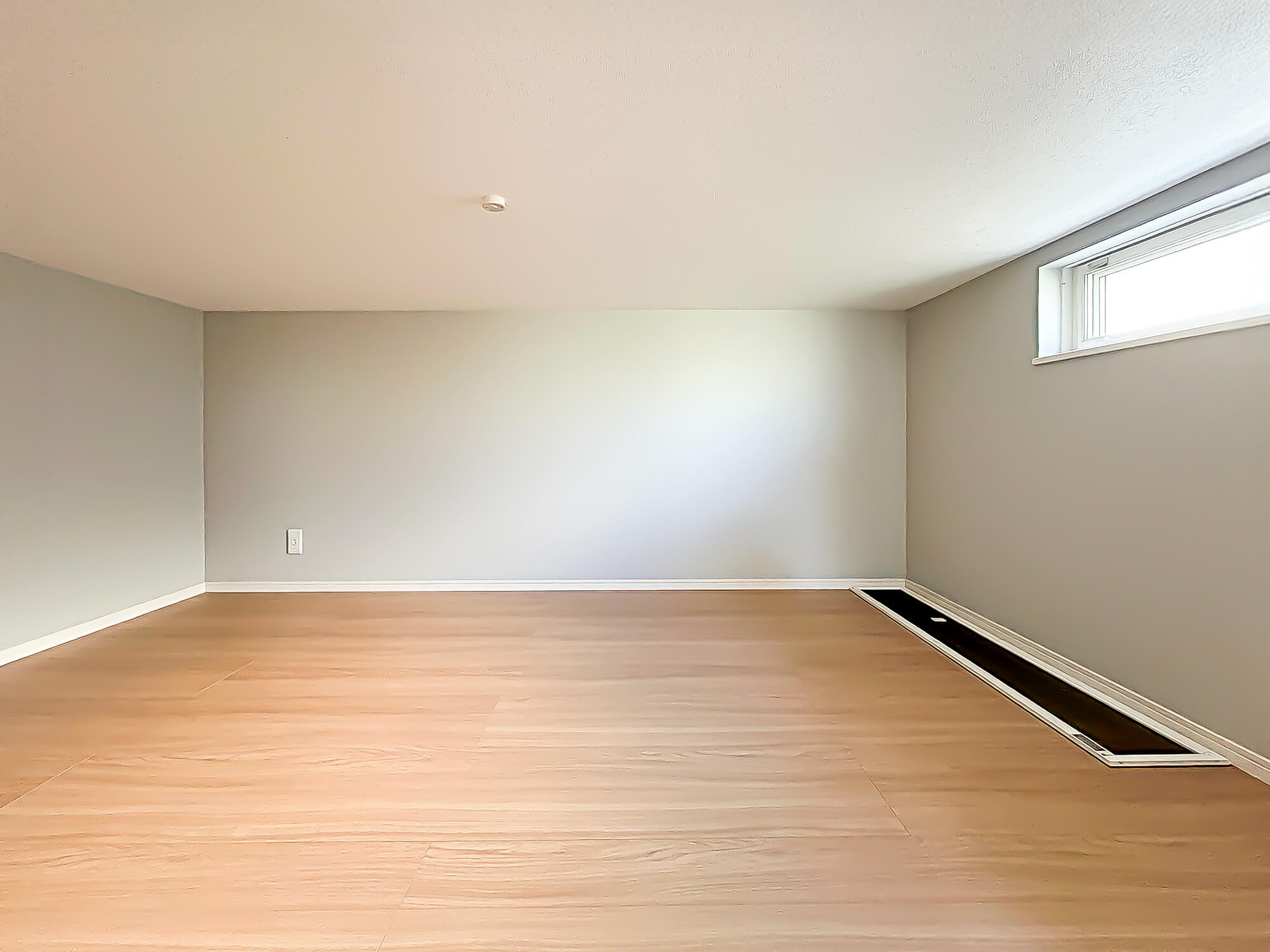 No.5 小屋裏収納