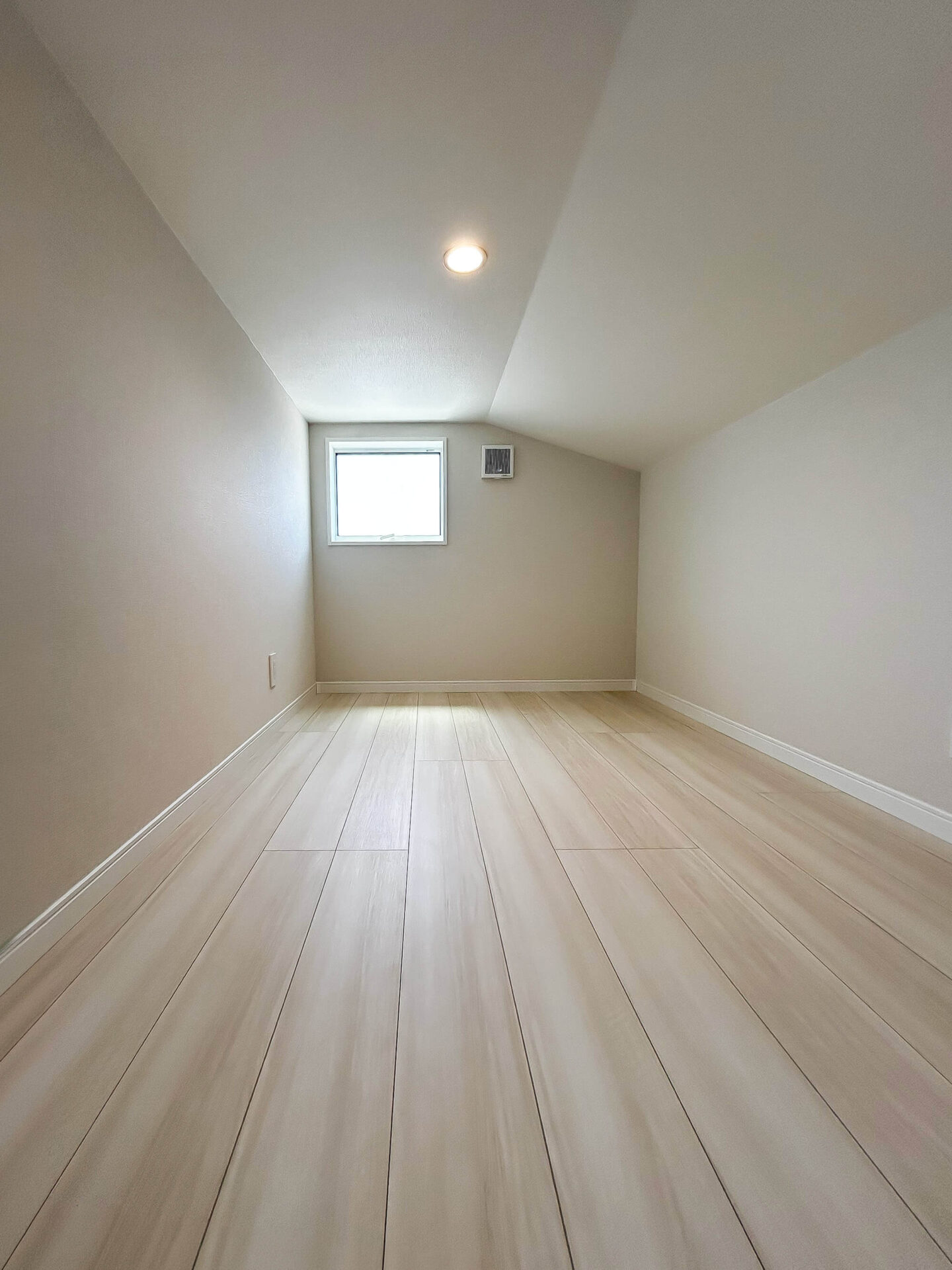 小屋裏収納