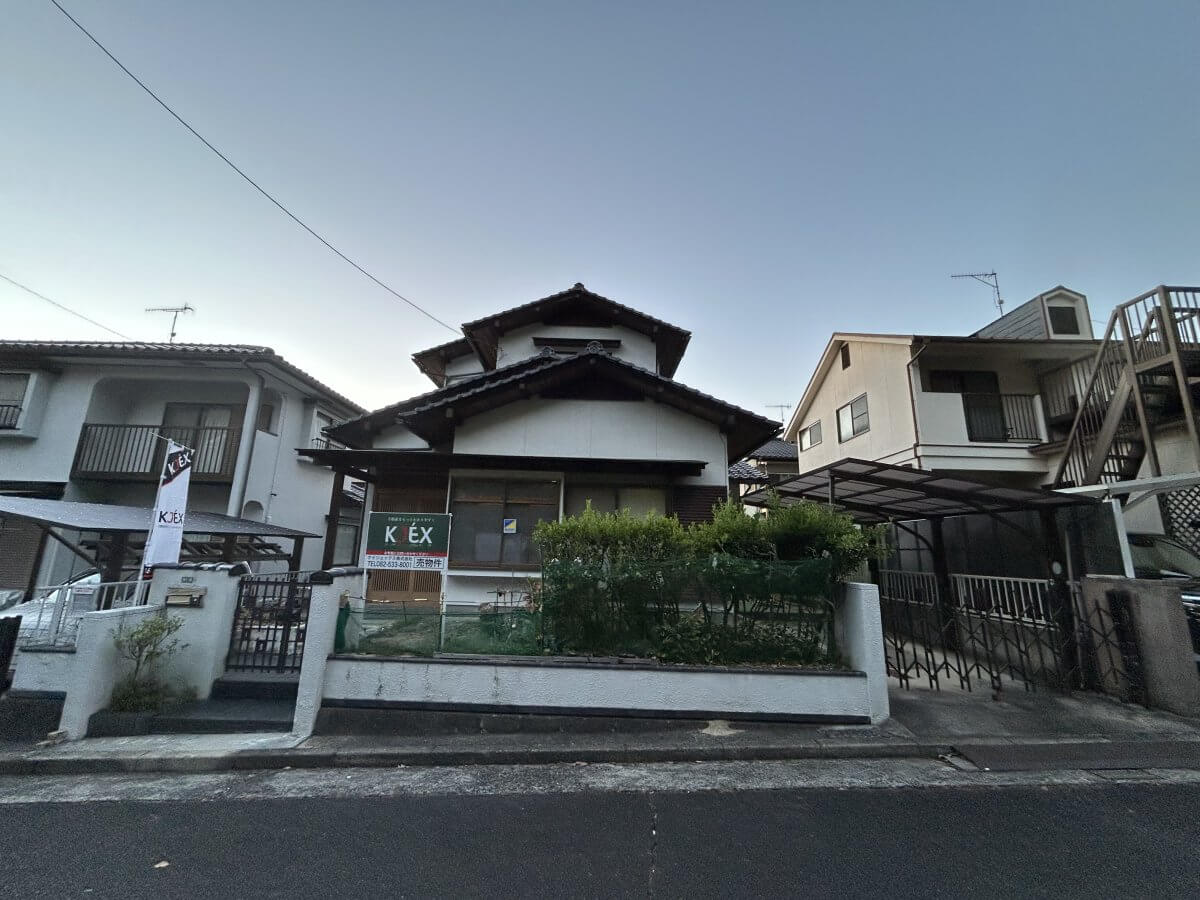 安佐北区三入東一丁目戸建