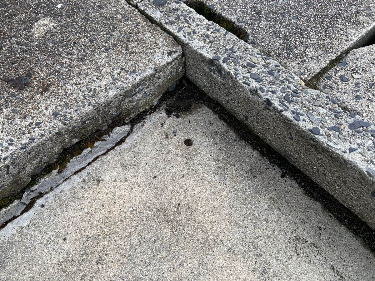 佐伯区八幡四丁目土地