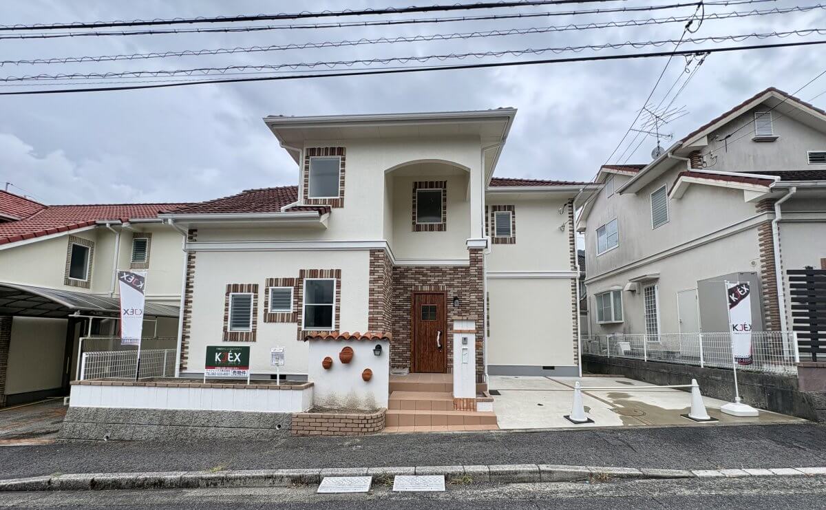 廿日市市四季が丘八丁目戸建